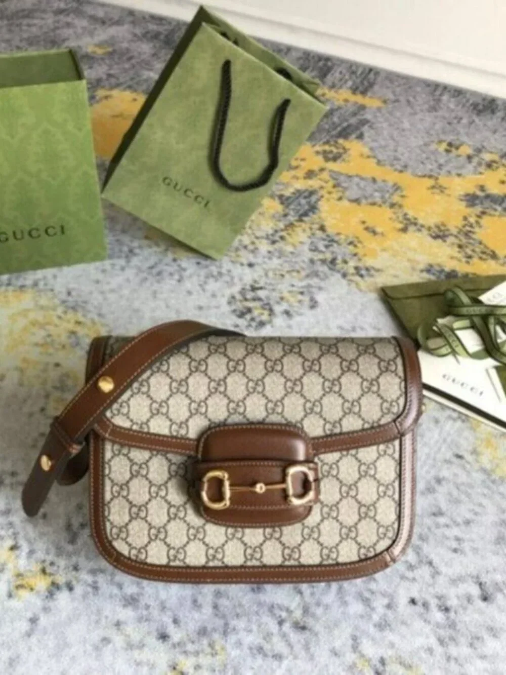 mint condition GUCCI 1955 HORSEBIT SHOULDER BAG GG supreme/brown